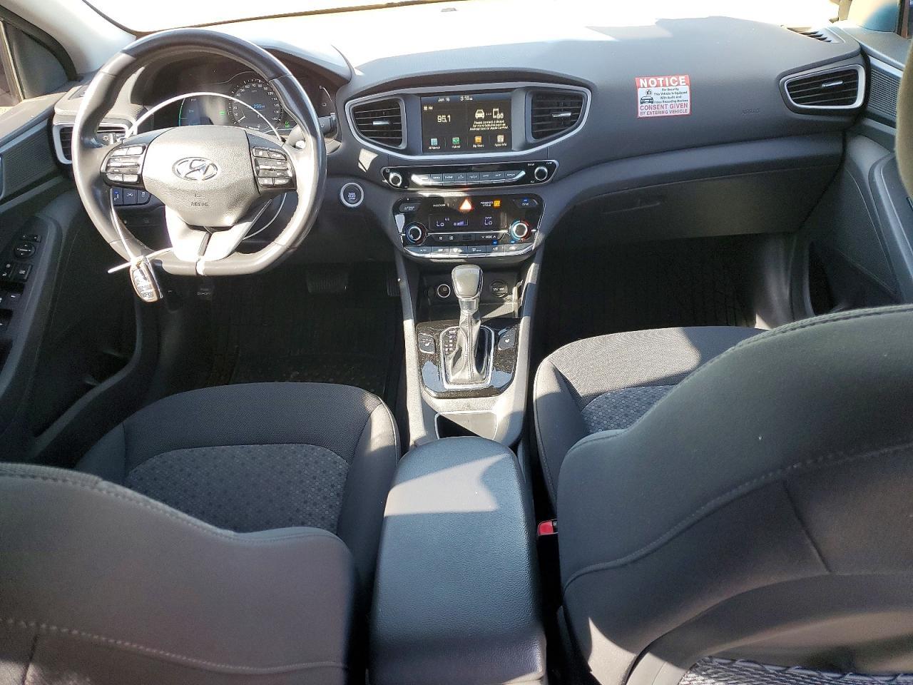 2019 Hyundai Ioniq sel