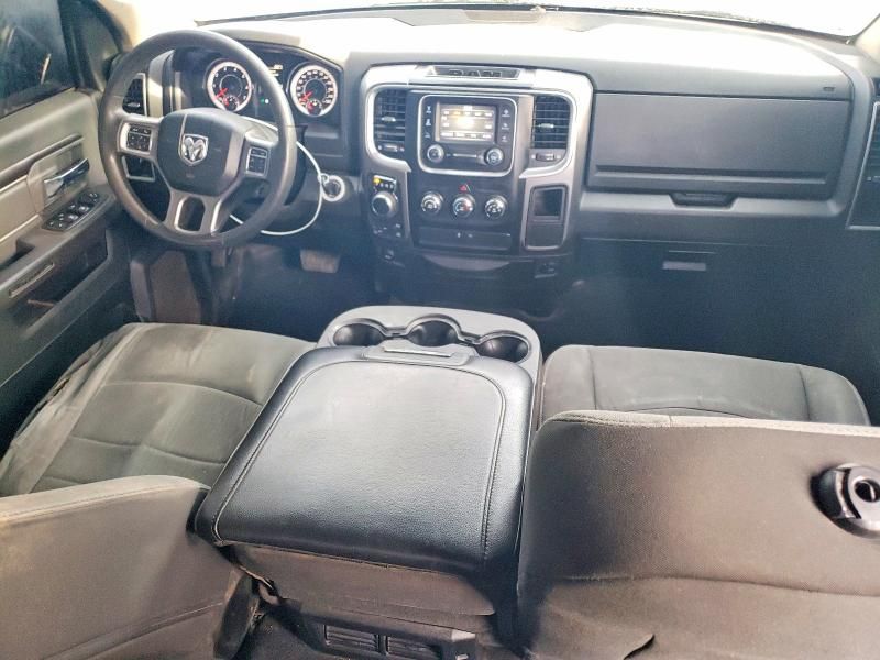 2021 Dodge Ram 1500 Classic slt