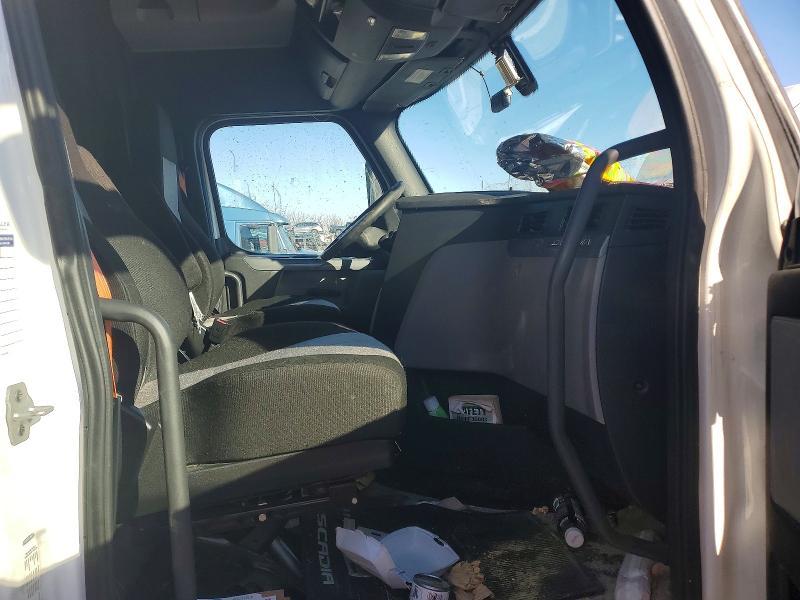 2019 Freigliner 2019 Freightliner Cascadia Semi Truck