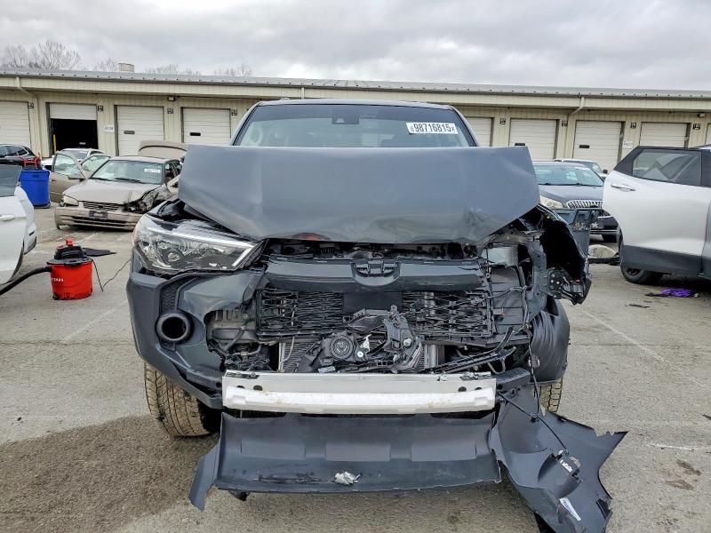 2024 Toyota 4runner Sr5/sr5 Premium