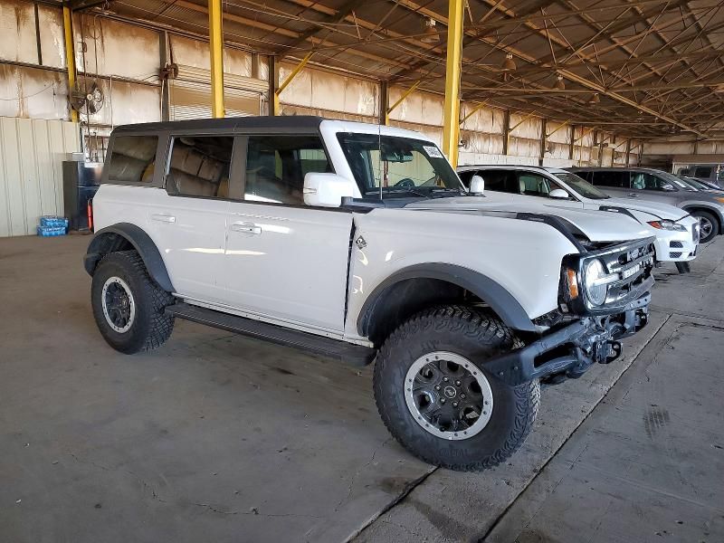 2024 Ford Bronco Outer Banks
