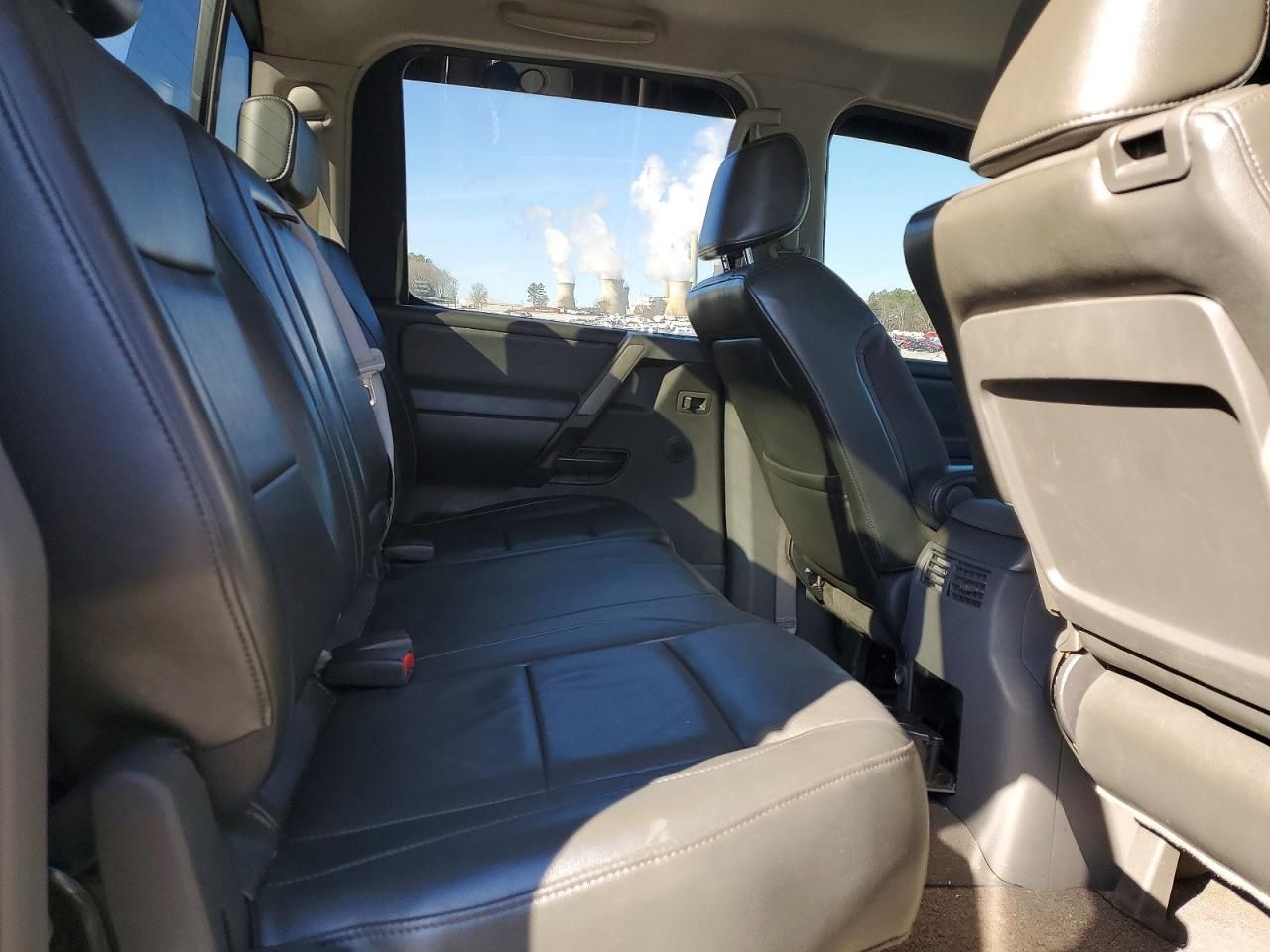 2005 Nissan Titan XE