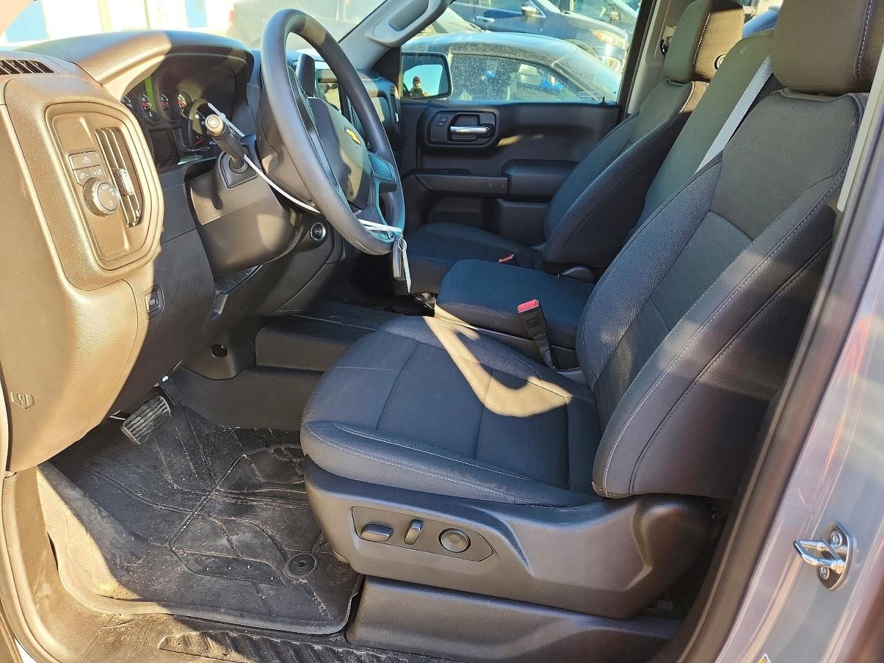 2024 Chevrolet Silverado C1500 Custom