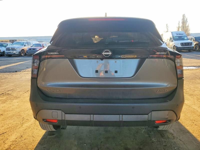 2025 Nissan Kicks s