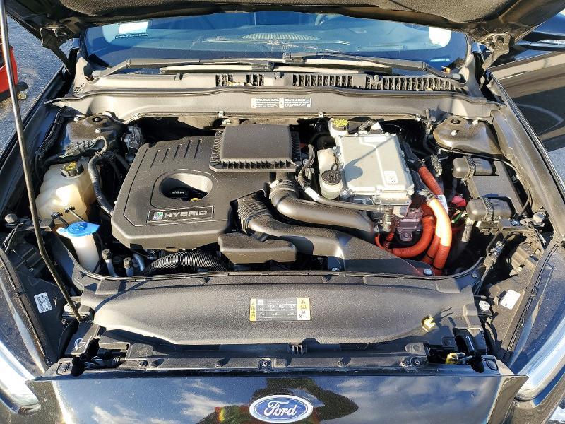 2014 Ford Fusion Titanium hev