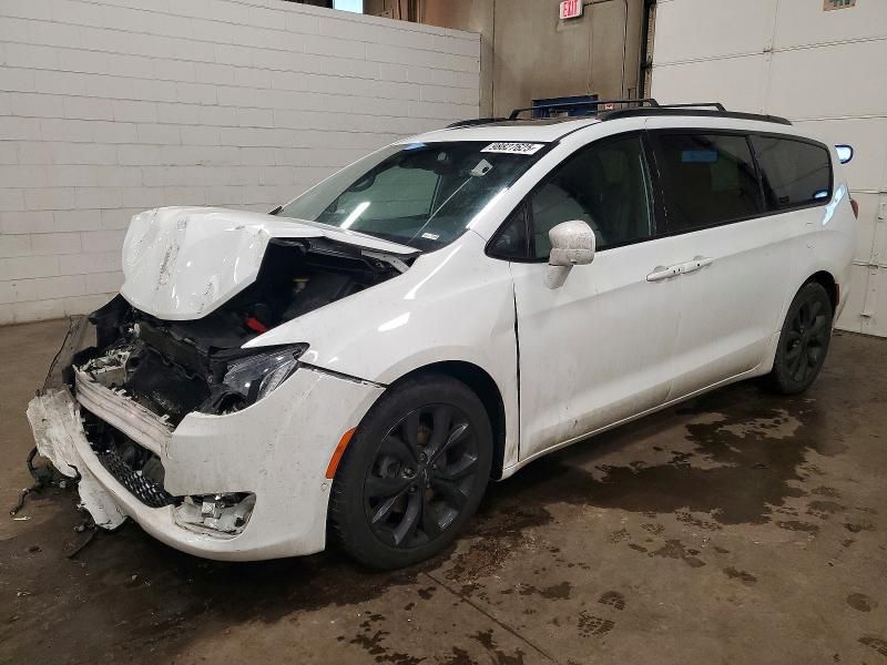 2019 Chrysler Pacifica Touring l Plus