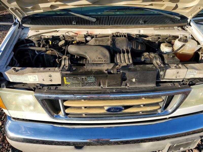 2003 Ford Econoline E350 Super Duty Cutaway van