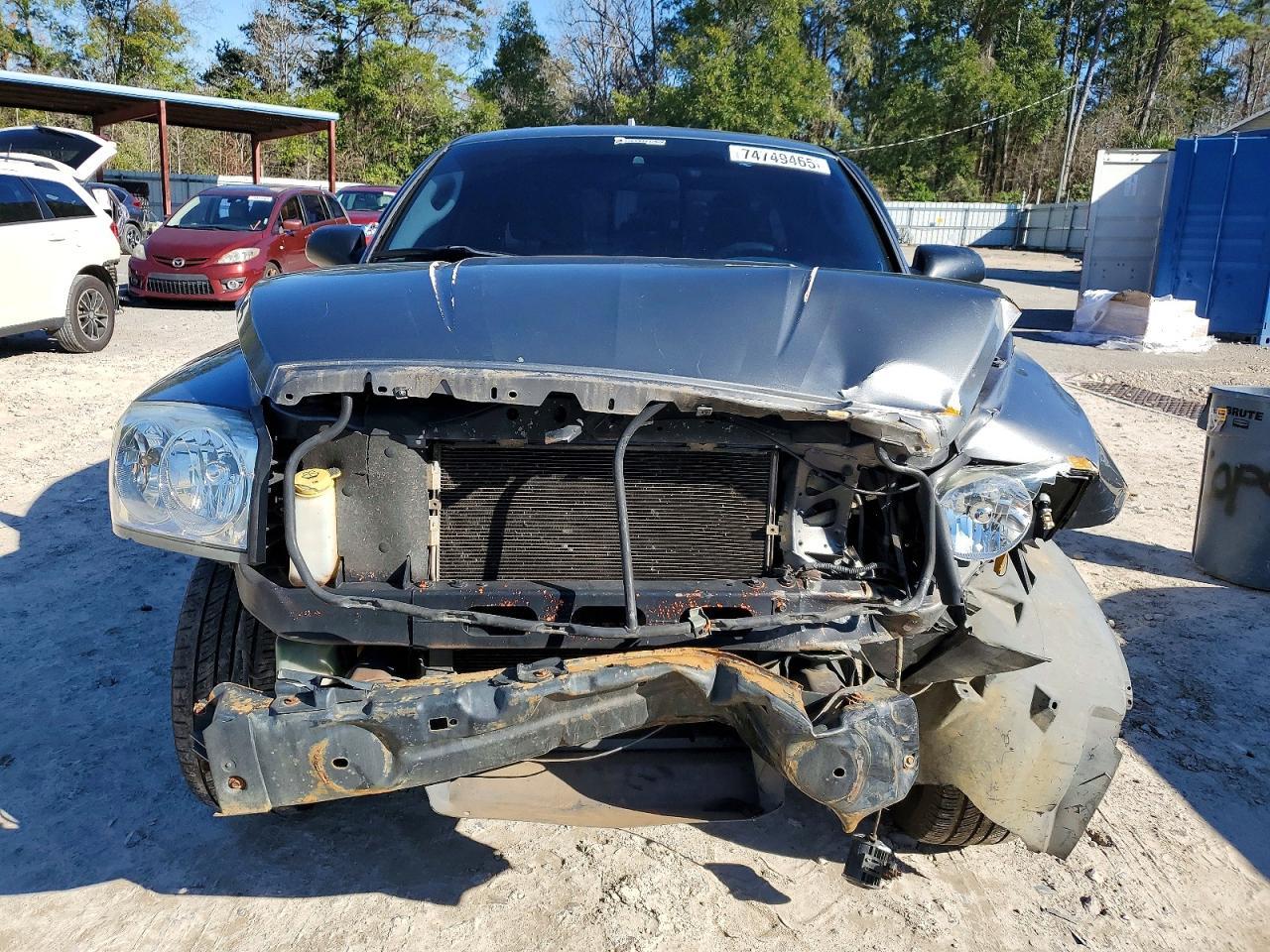 2005 Dodge Dakota slt