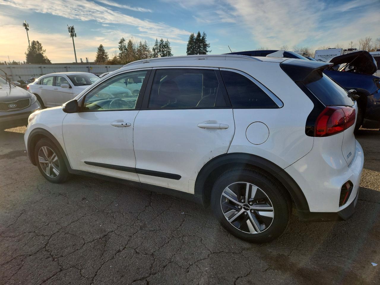 2022 KIA Niro lx