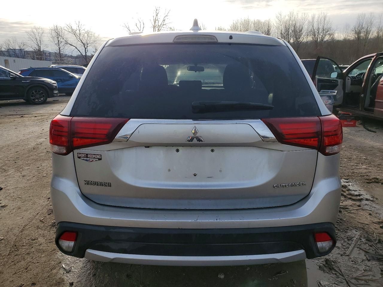 2018 Mitsubishi Outlander es