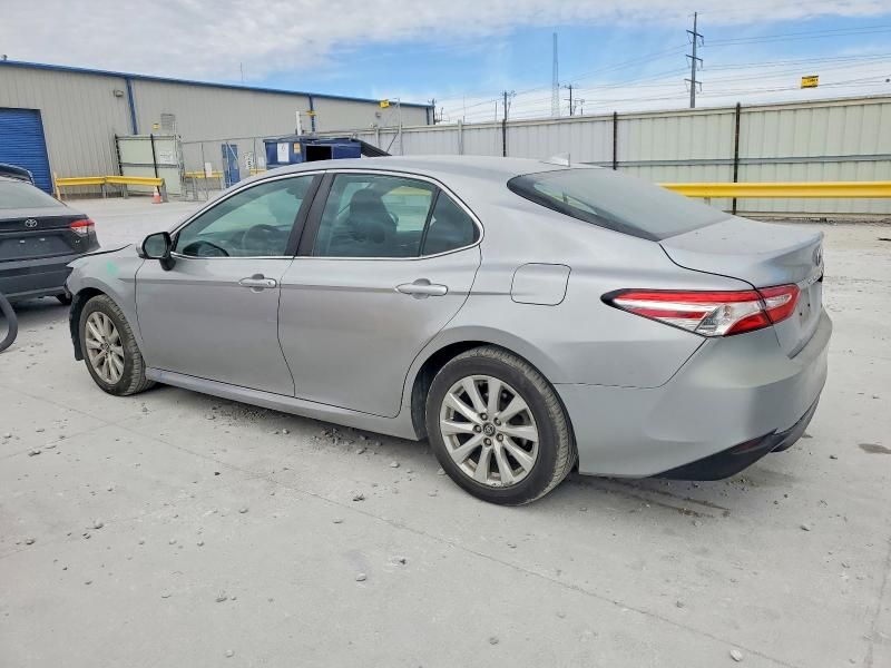 2020 Toyota Camry le