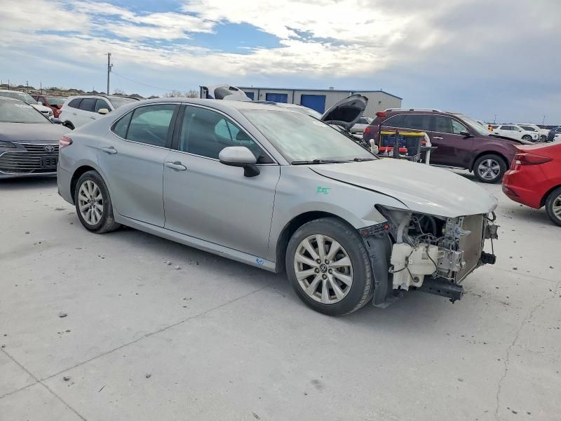 2020 Toyota Camry le