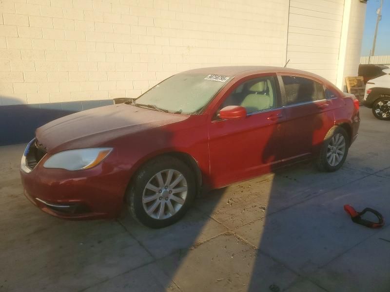 2013 Chrysler 200 Touring