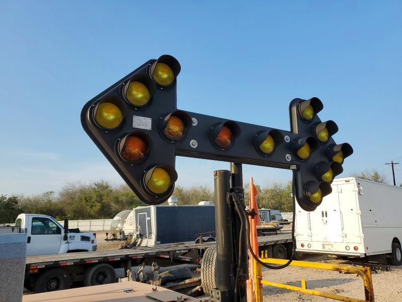 2001 Team Fenex Manhole Support Trailer