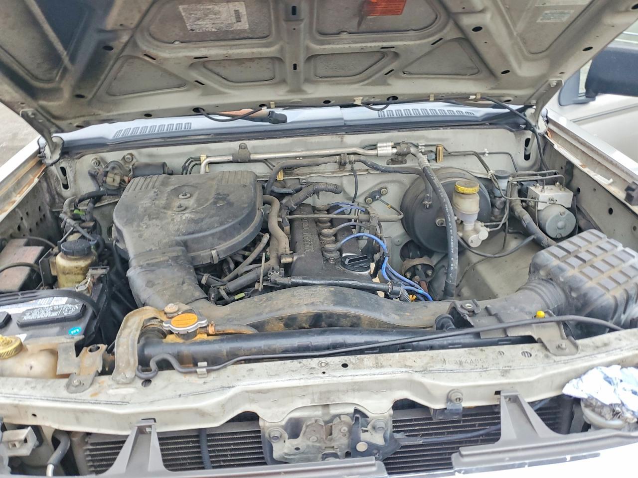 2000 Nissan Frontier King cab xe