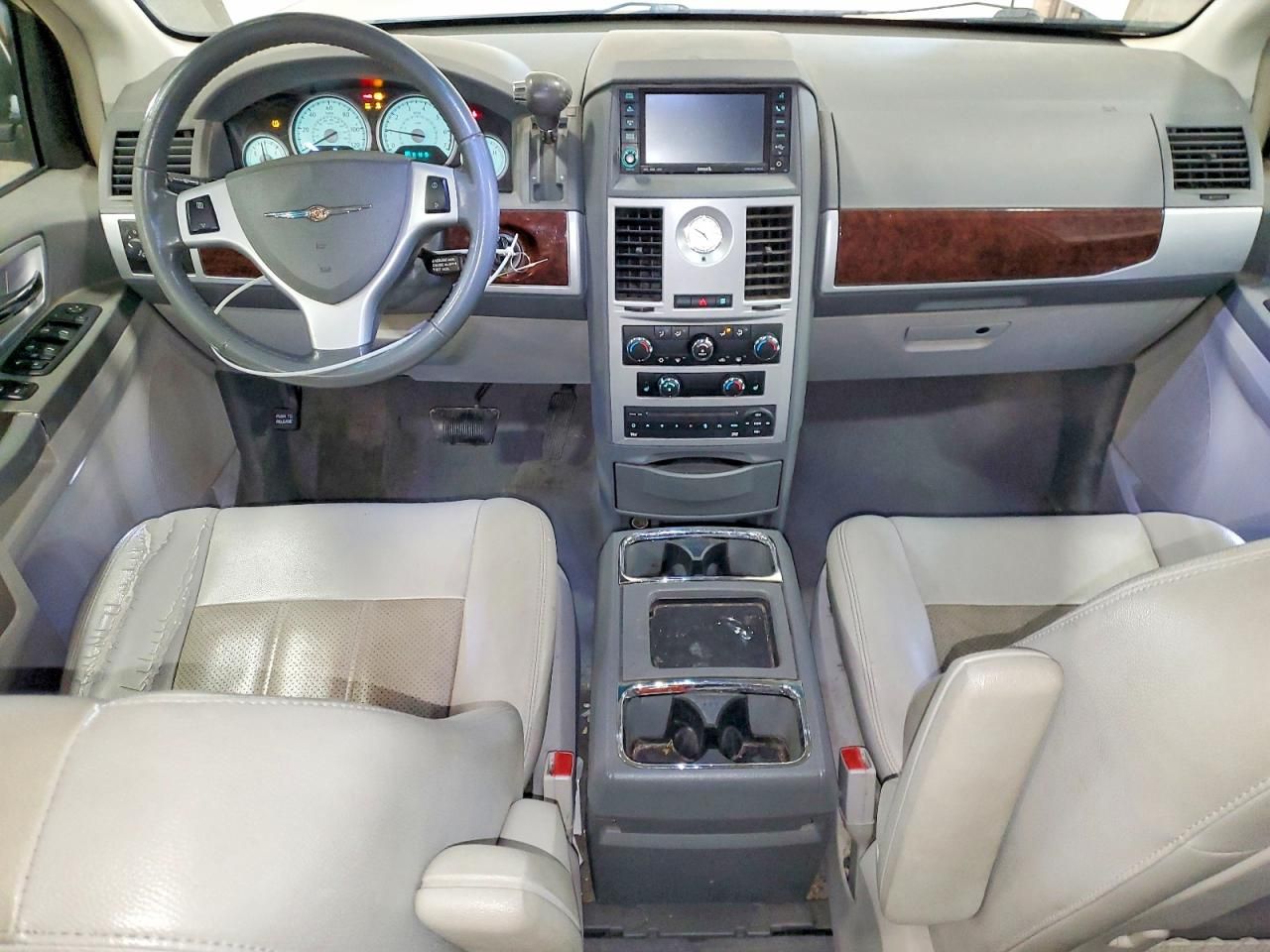 2009 Chrysler Town & Country Touring