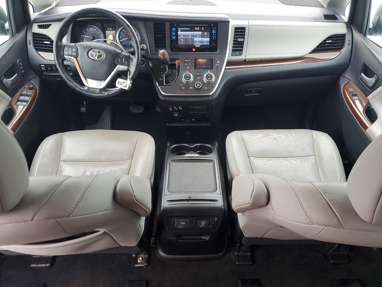 2015 Toyota Sienna xle