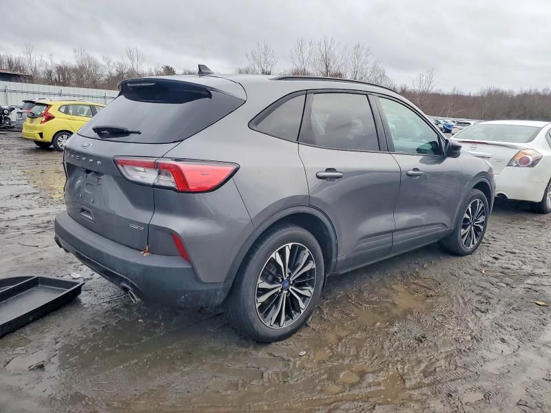 2021 Ford Escape se