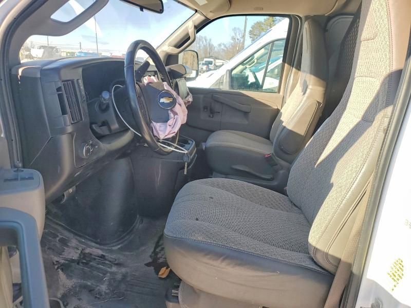 2020 Chevrolet Express 2500 Utility / Service van