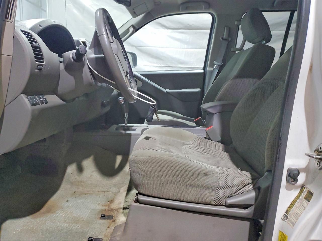 2016 Nissan Frontier s