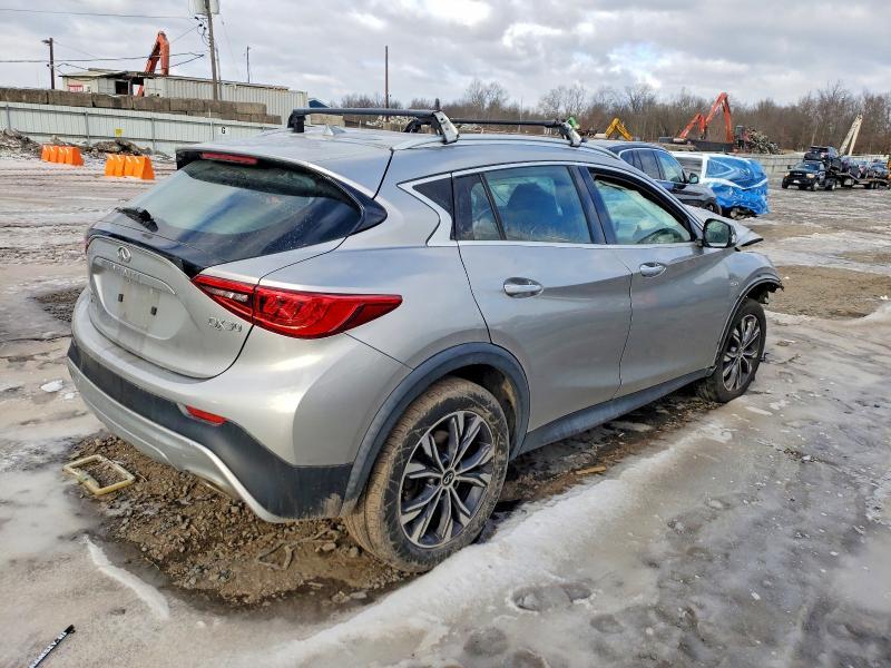 2018 Infinity Qx30 Premium