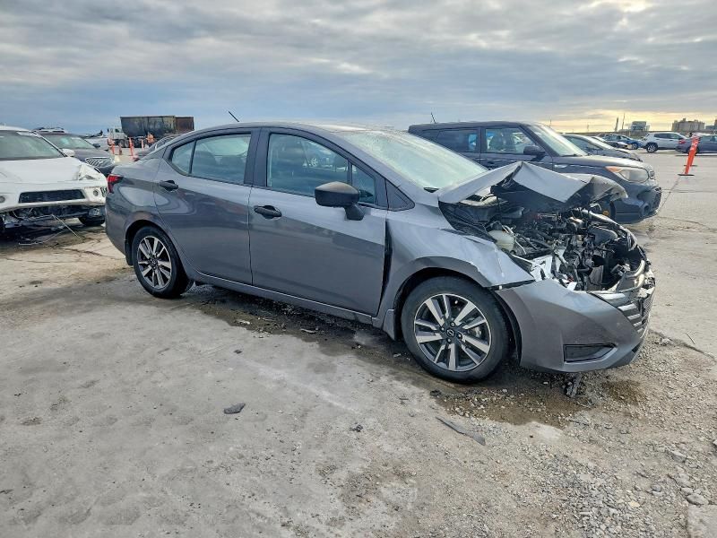 2023 Nissan Versa s