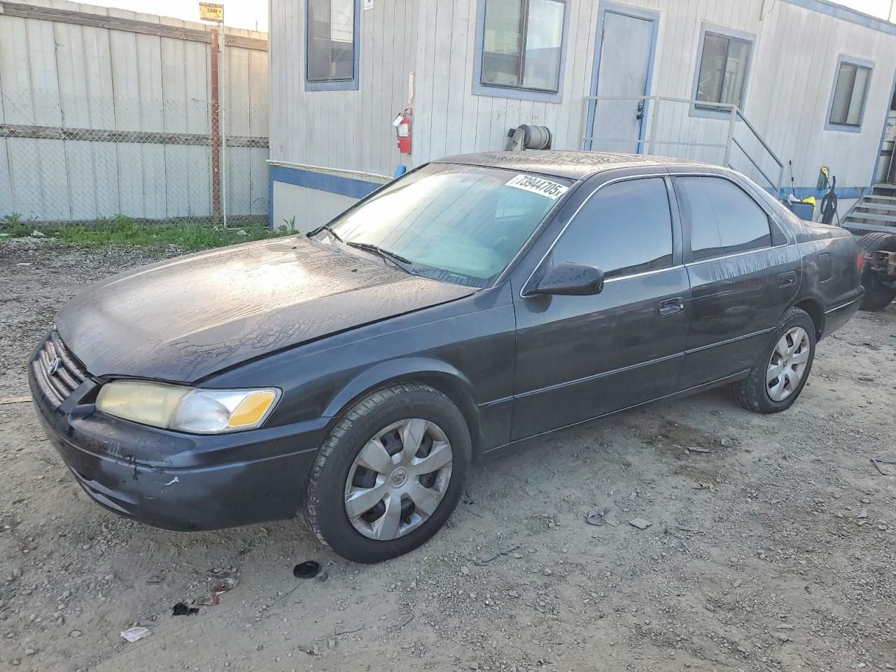 1997 Toyota Camry le