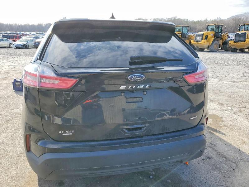 2022 Ford Edge se