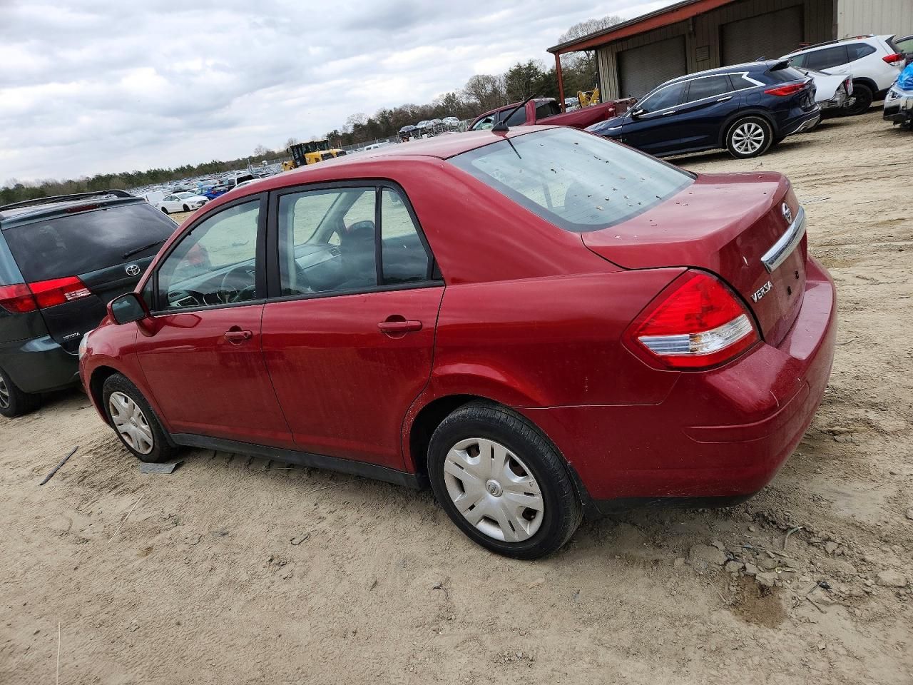 2010 Nissan Versa s