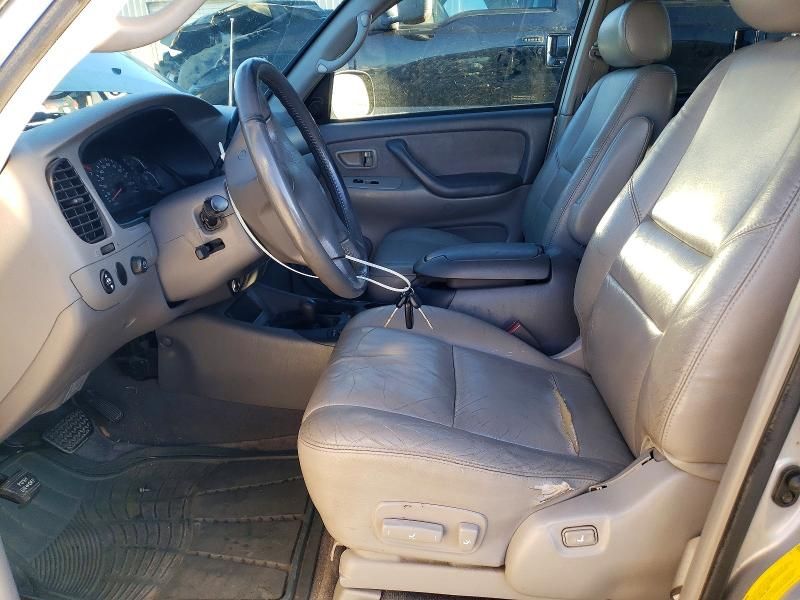2002 Toyota Sequoia SR5