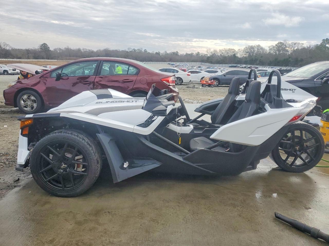 2021 Polaris 2021 Pols Slingshot S