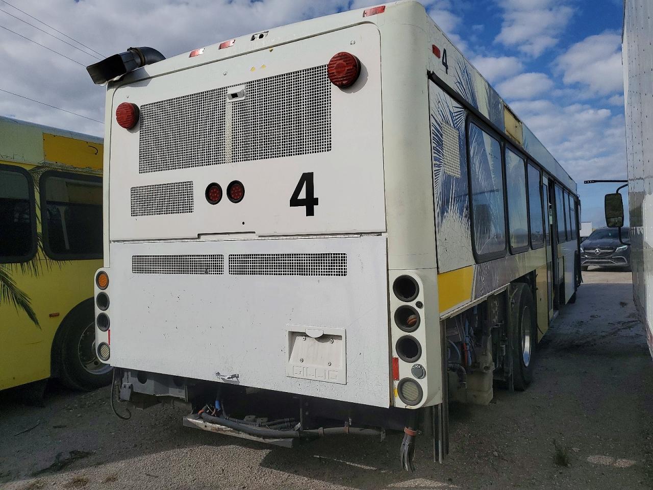 2011 Gillig Low Floor Bus