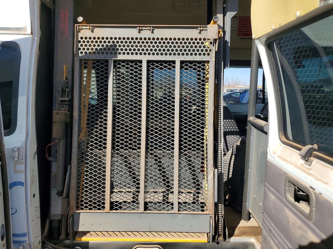 1997 Dodge RAM Van B3500