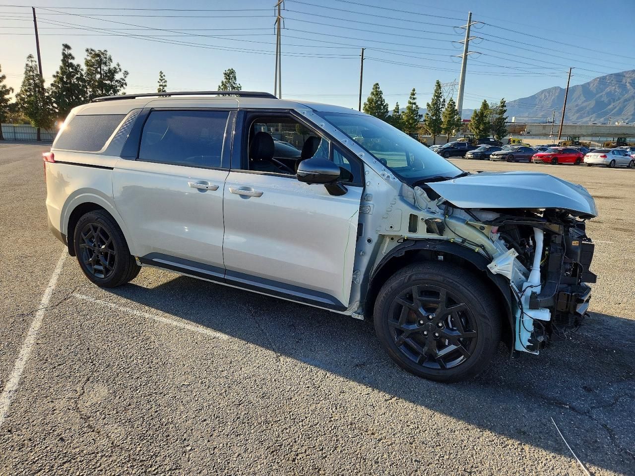 2025 KIA Carnival sx