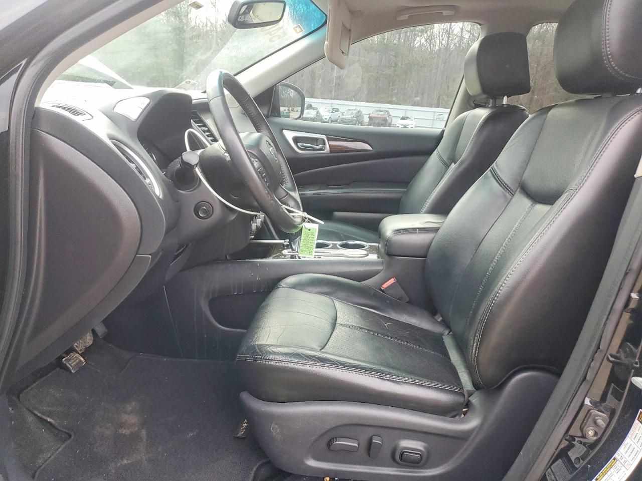 2014 Nissan Pathfinder s