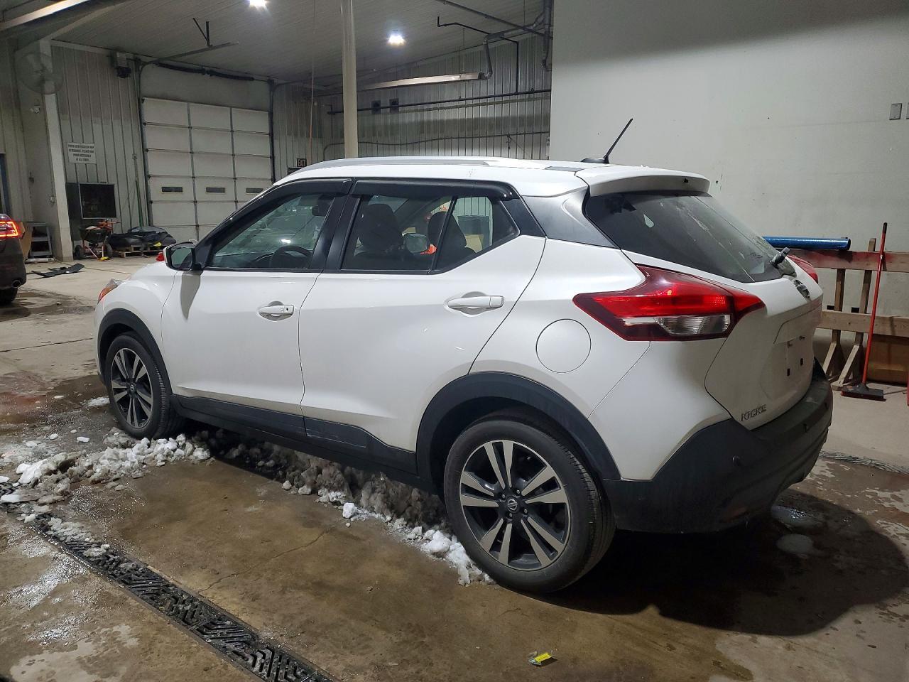 2020 Nissan Kicks sv