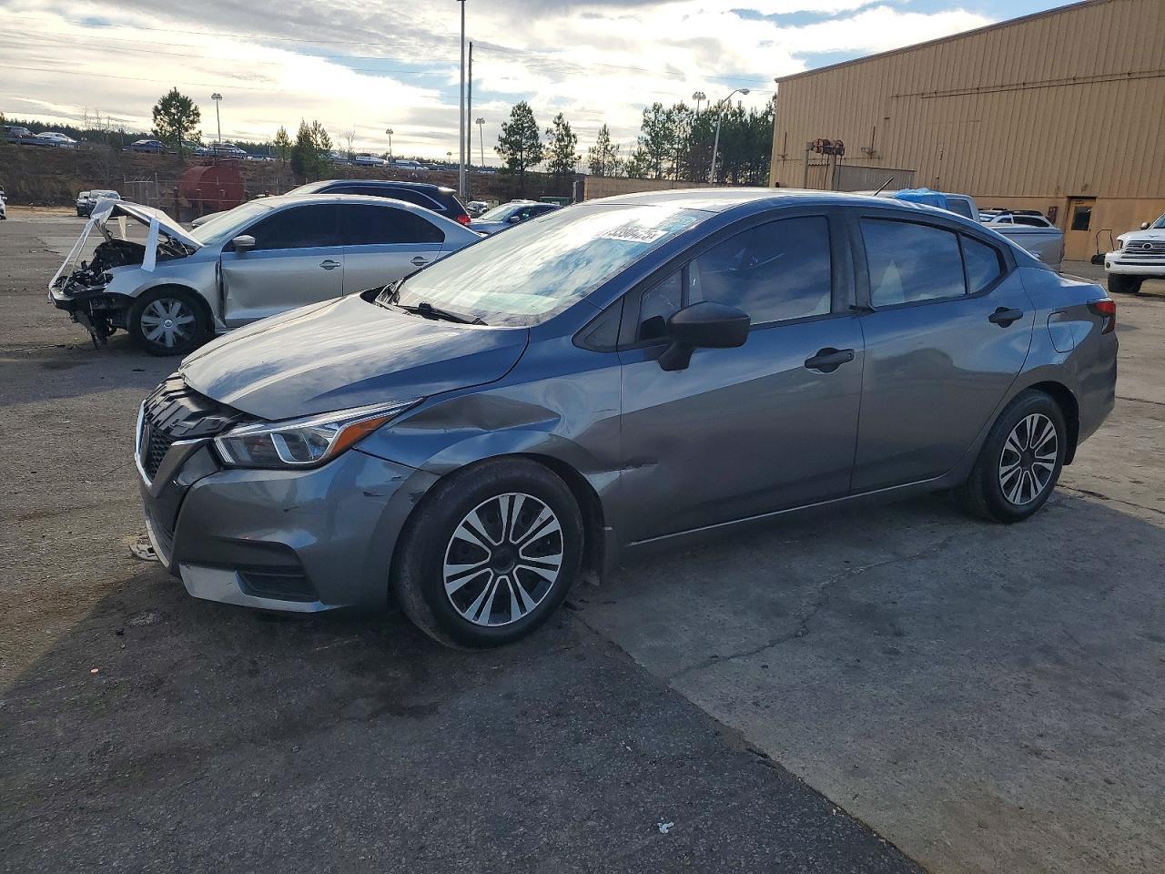 2020 Nissan Versa s