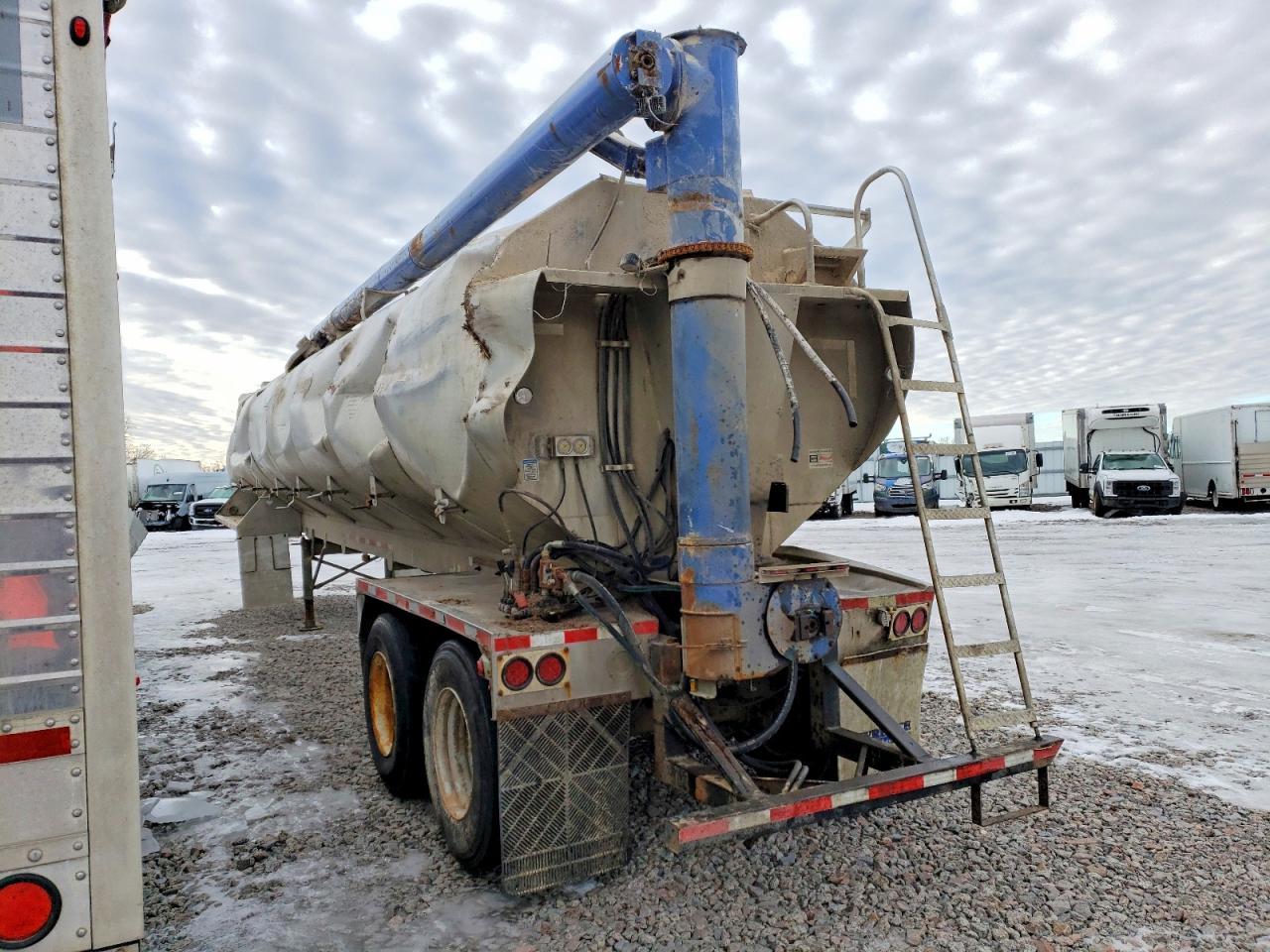 1999 Pace American Tankertrlr