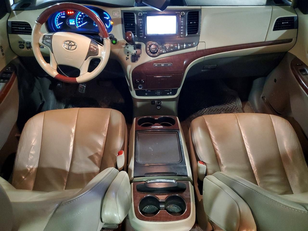 2013 Toyota Sienna xle