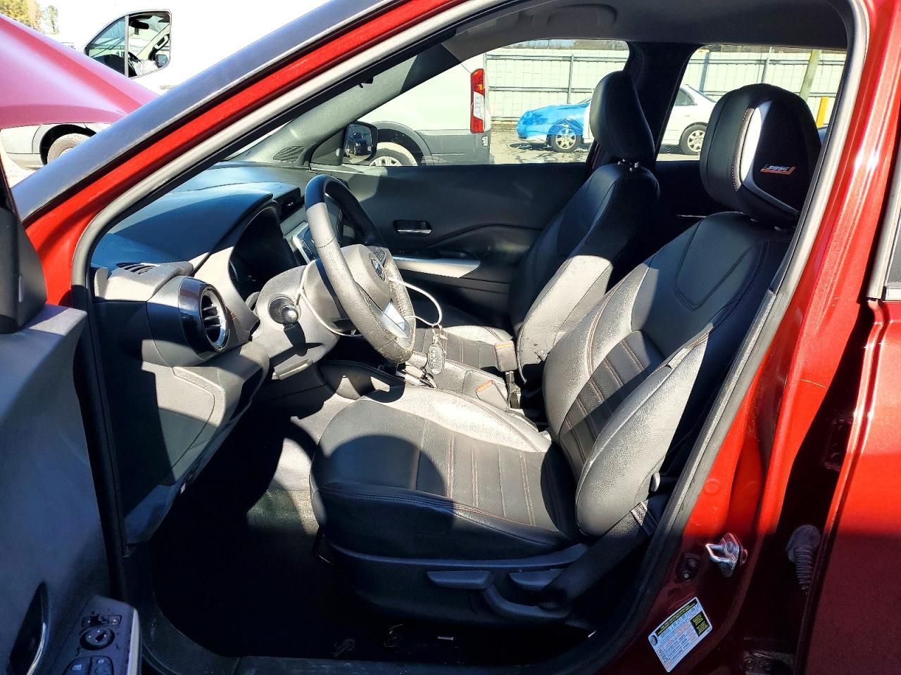 2020 Nissan Kicks sr