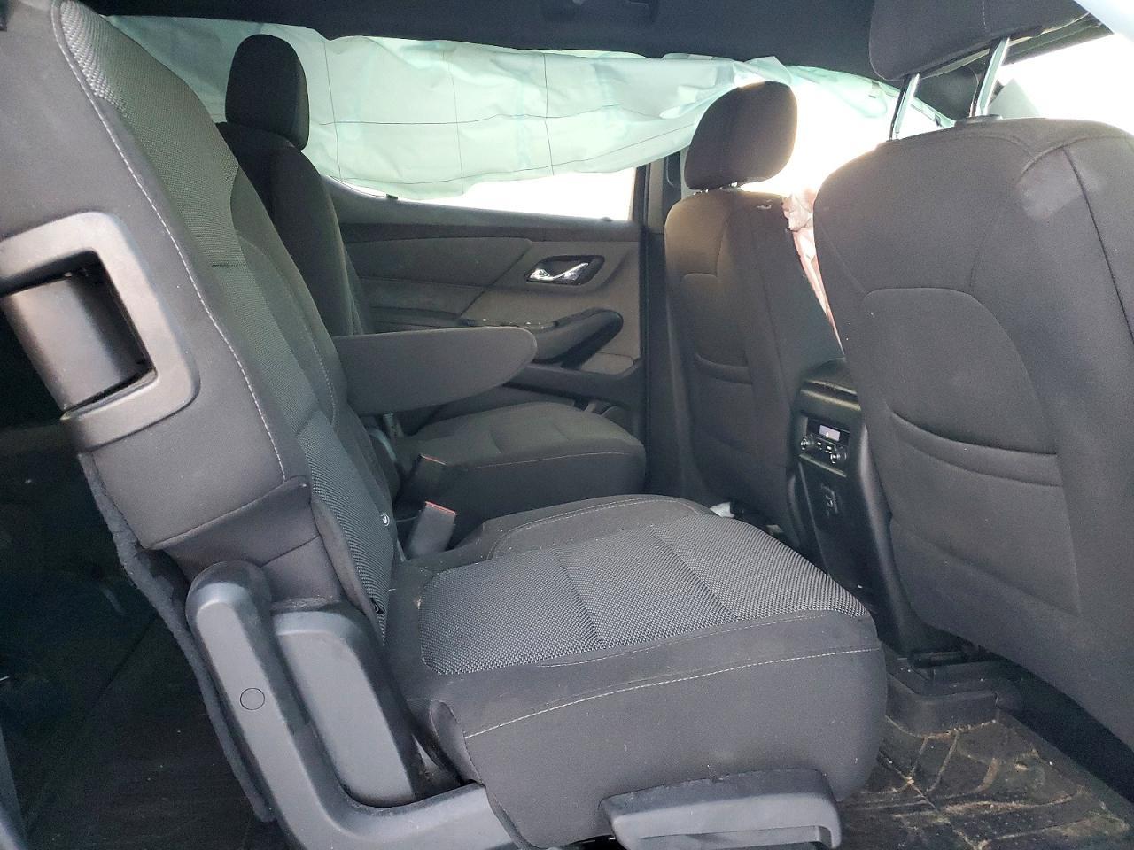 2023 Chevrolet Traverse lt