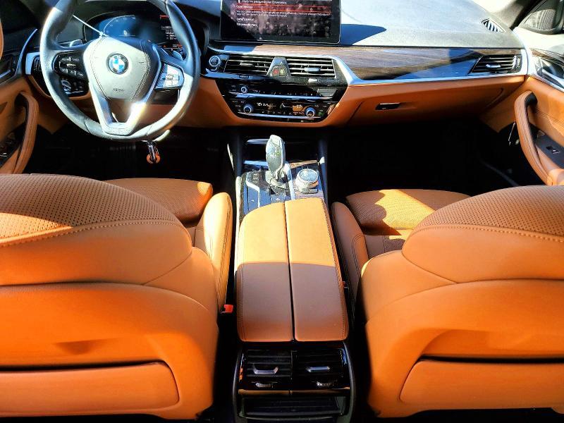 2022 BMW 530 i