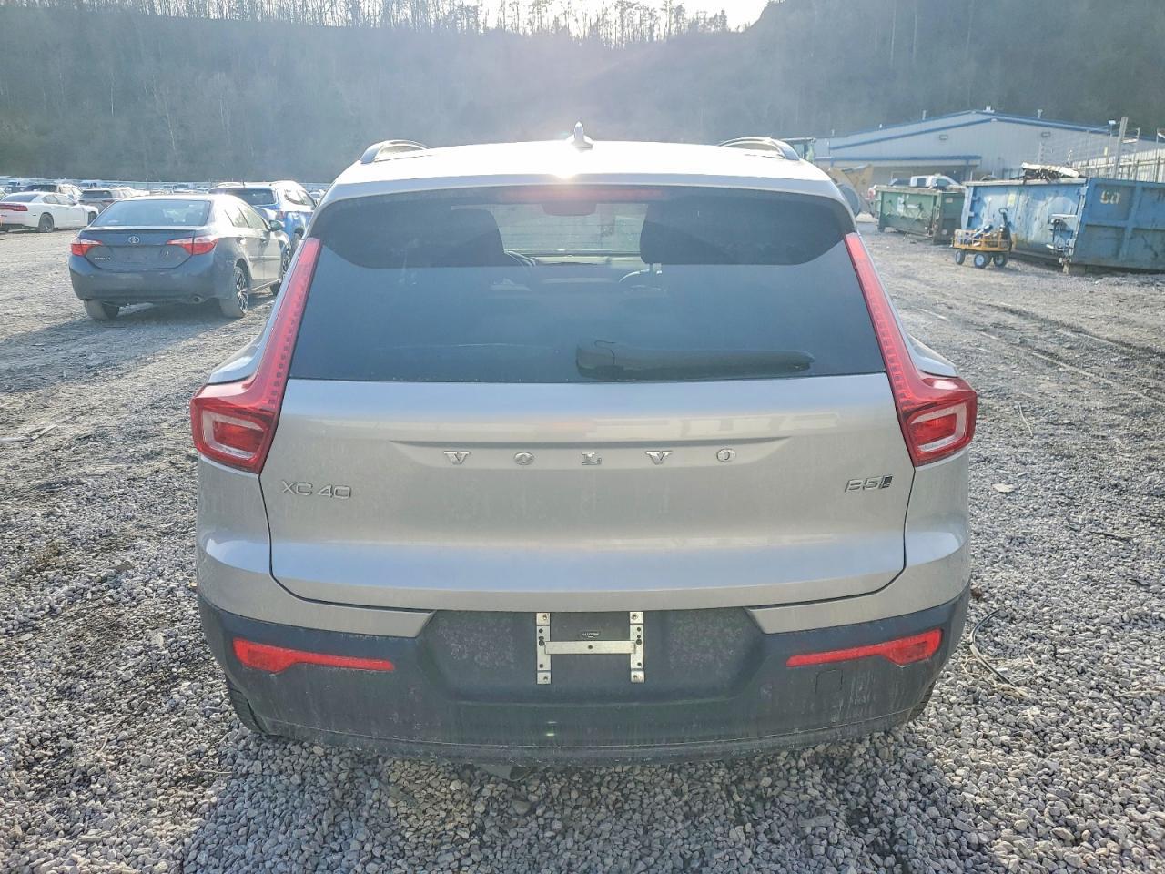 2024 Volvo Xc40 Core