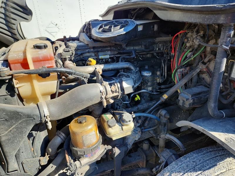 2016 Freightliner Cascadia 125 Semi Truck