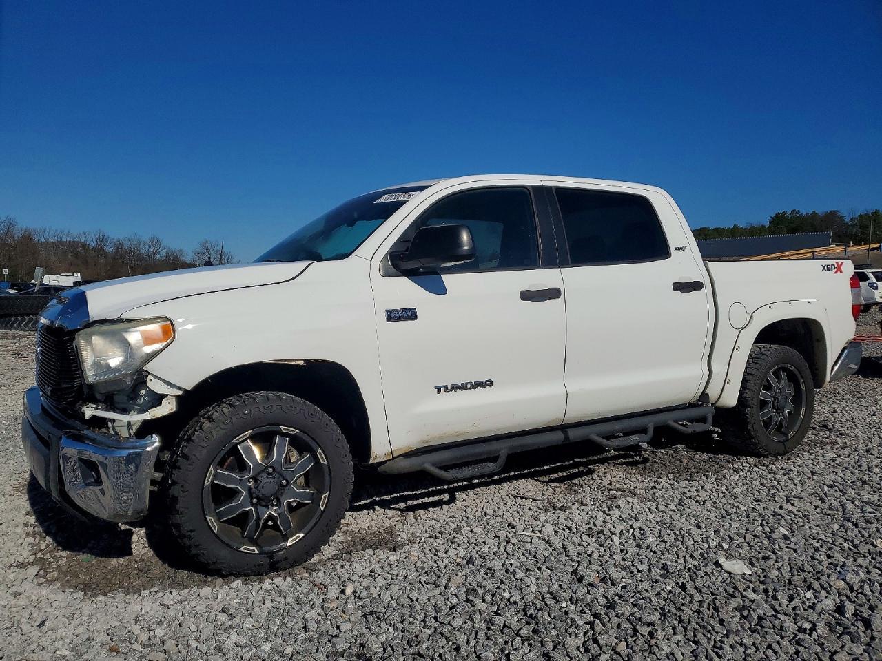 2017 Toyota Tundra SR5
