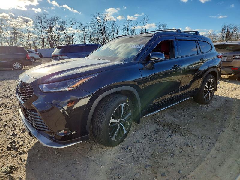 2021 Toyota Highlander xse