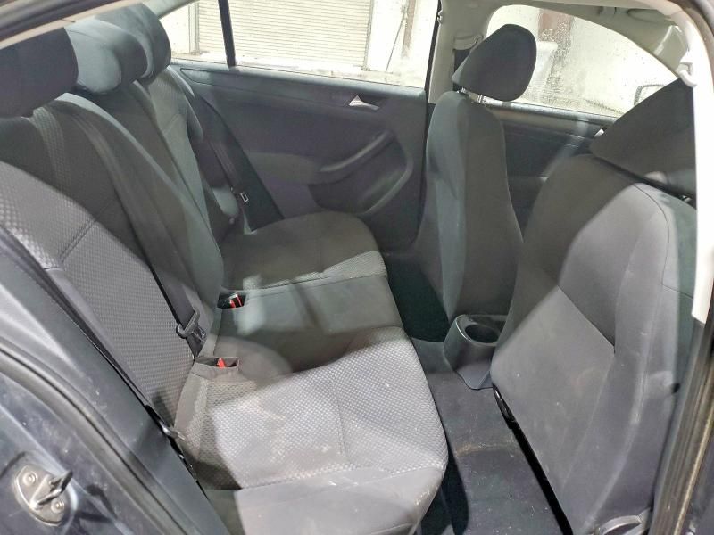 2011 Volkswagen Jetta Base