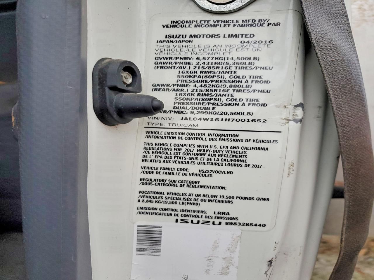 2017 Isuzu Npr hd box Truck