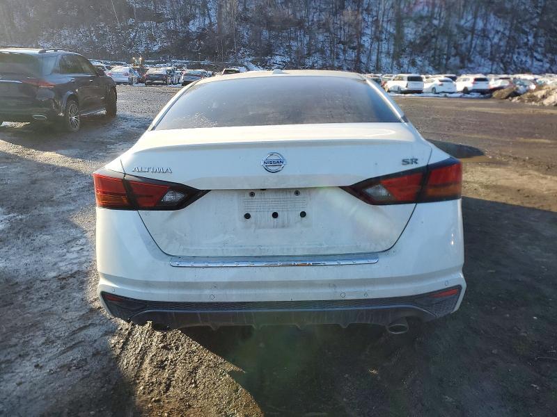 2021 Nissan Altima sr