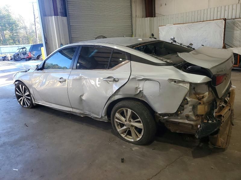 2021 Nissan Altima sr